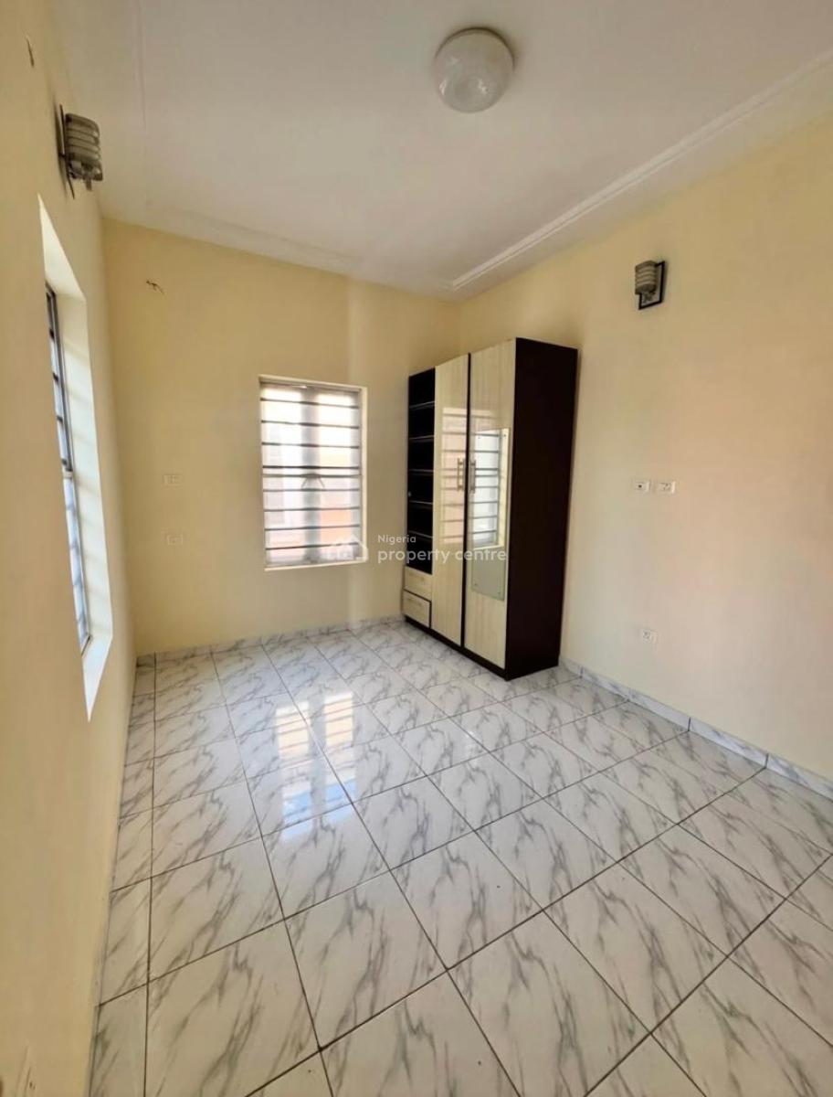 4 Bedrooms, Ologolo, Lekki, Lagos, Semi-detached Duplex for Rent
