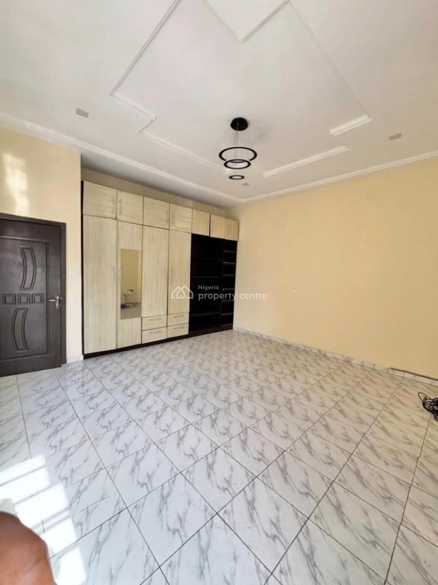 4 Bedrooms, Ologolo, Lekki, Lagos, Semi-detached Duplex for Rent