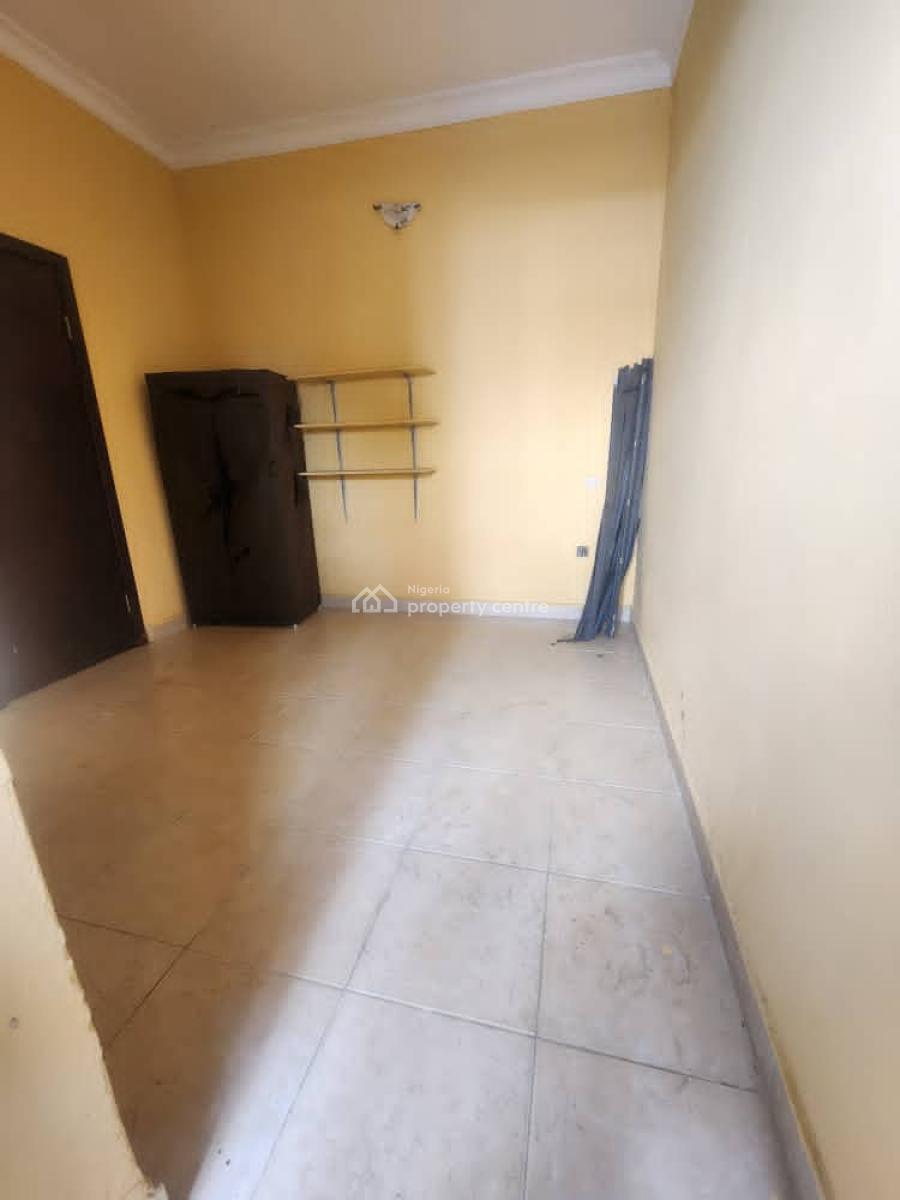 Neatly Used 5 Bedroom Terrace Triplex, Bourdillon Court, Chevron Drive, Lekki, Lagos, Terraced Duplex for Rent