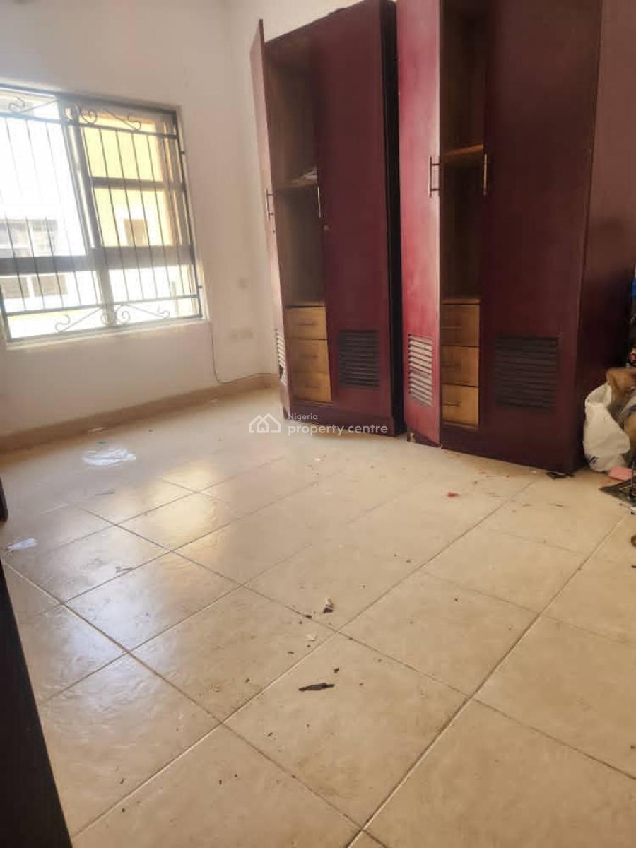 Neatly Used 5 Bedroom Terrace Triplex, Bourdillon Court, Chevron Drive, Lekki, Lagos, Terraced Duplex for Rent