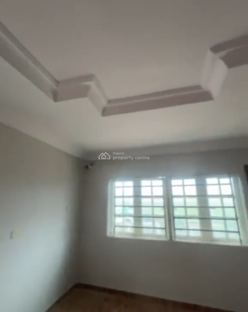 Semi Master Bedroom Upstairs, Ocean Bay Estate, Orchid Rd, Lekki Phase 2, Lekki, Lagos, Flat / Apartment for Rent