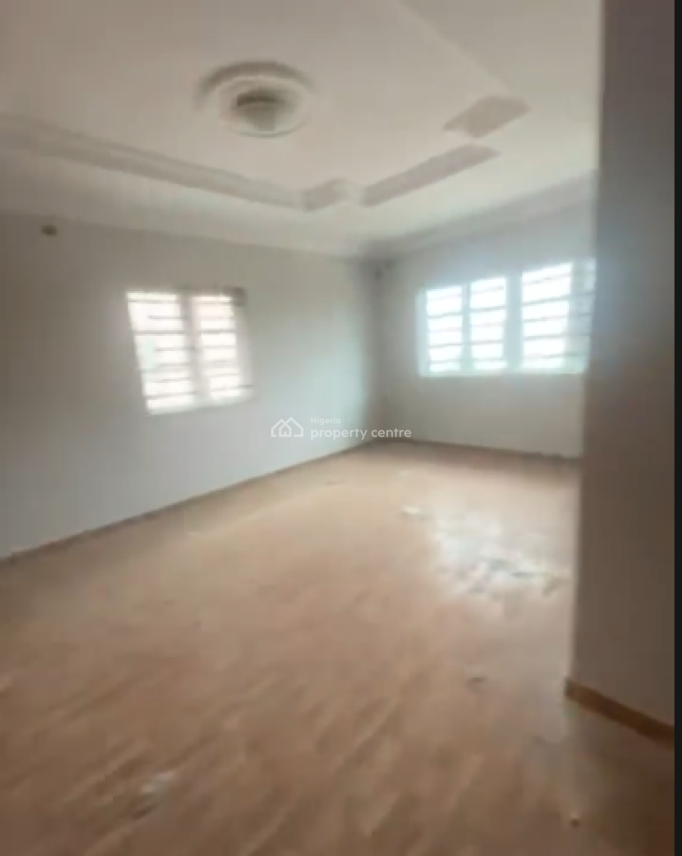 Semi Master Bedroom Upstairs, Ocean Bay Estate, Orchid Rd, Lekki Phase 2, Lekki, Lagos, Flat / Apartment for Rent