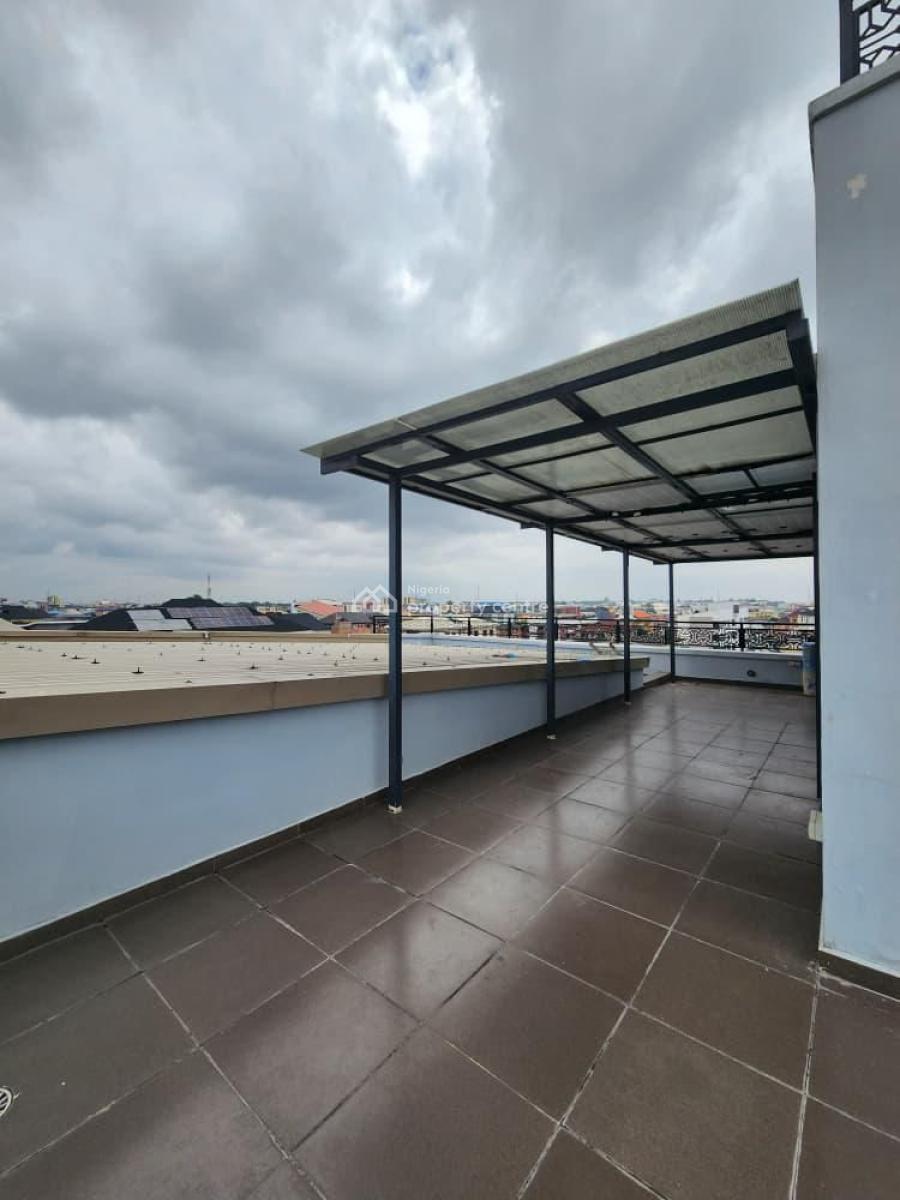 a Fully Furnished and Standard 3bedroom Apartment, Alagomeji Yaba Lagos, Yaba, Lagos, Flat / Apartment for Sale