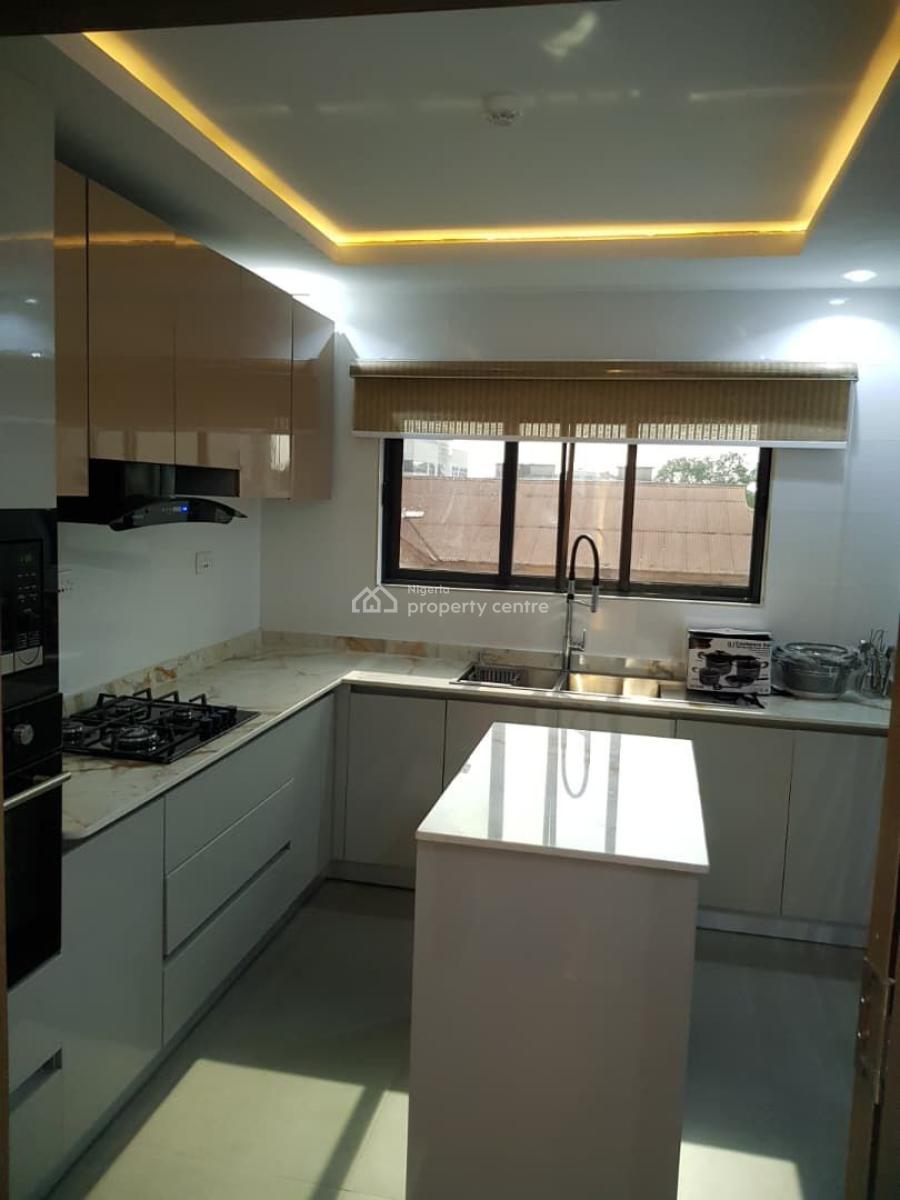 a Fully Furnished and Standard 3bedroom Apartment, Alagomeji Yaba Lagos, Yaba, Lagos, Flat / Apartment for Sale