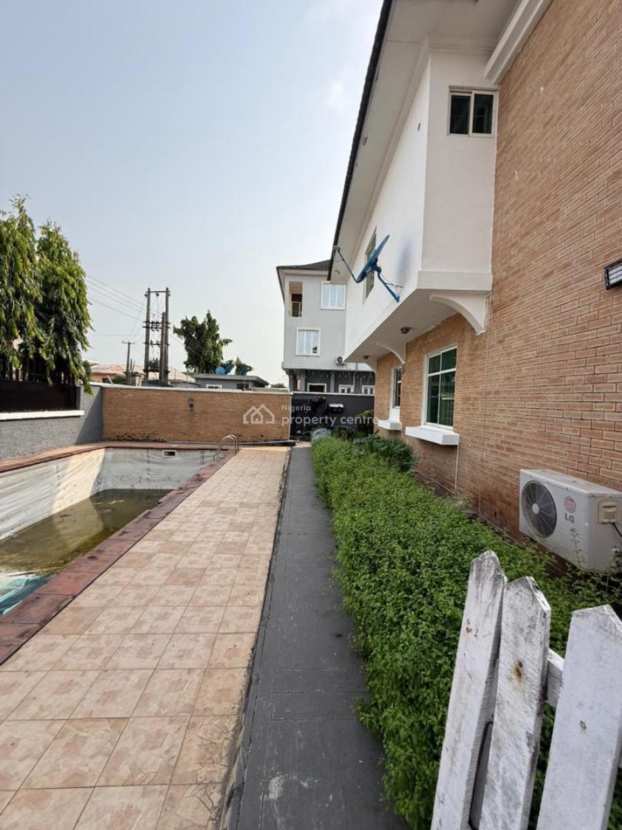 Luxury 4 Bedroom Duplex, Lekki Phase 1, Lekki, Lagos, Commercial Property for Rent