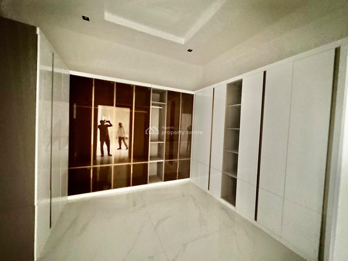 10 Bedrooms Ambassadorial Mansion, Maitama District, Abuja, Detached Duplex for Sale