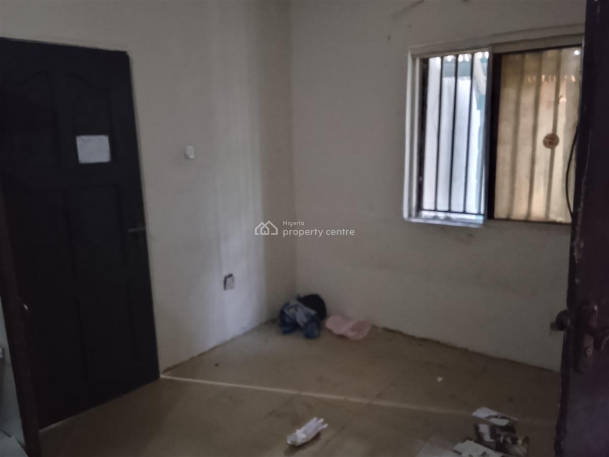 Mini Flat Available in a Gated Estate, 1 Ayodele Awodeyi Close Osapa Lekki Lagos, Osapa, Lekki, Lagos, Mini Flat (room and Parlour) for Rent