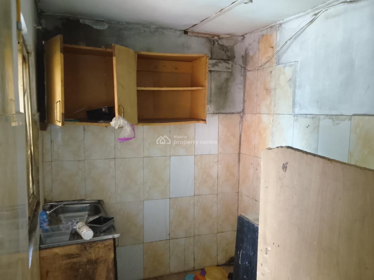 Mini Flat Available in a Gated Estate, 1 Ayodele Awodeyi Close Osapa Lekki Lagos, Osapa, Lekki, Lagos, Mini Flat (room and Parlour) for Rent