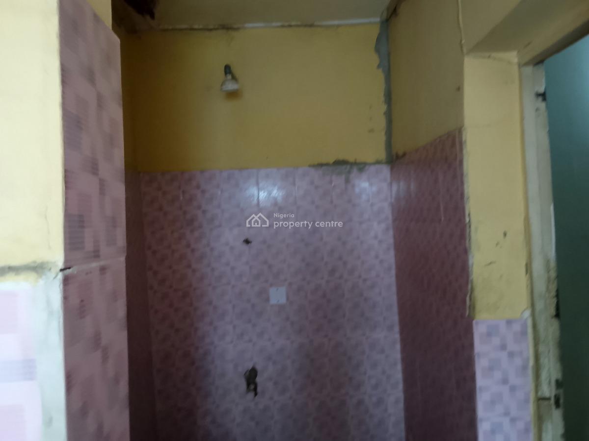 Mini Flat Available in a Gated Estate, 1 Ayodele Awodeyi Close Osapa Lekki Lagos, Osapa, Lekki, Lagos, Mini Flat (room and Parlour) for Rent