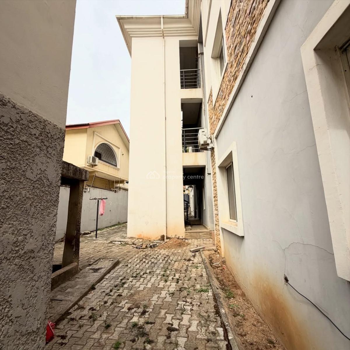 Block of Apartments (6 Units of 3-bedroom + Bq), Maitama District, Abuja, Block of Flats for Sale