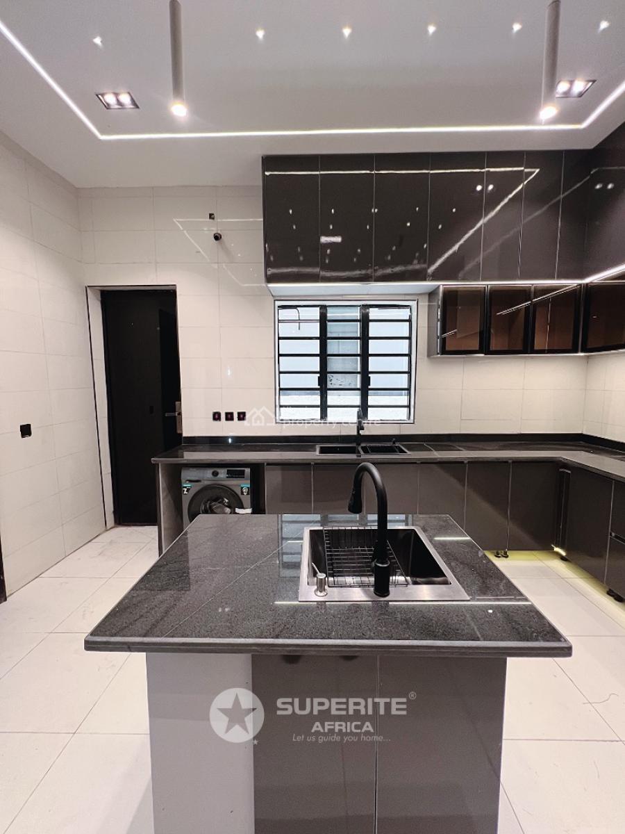 5-bedroom Fully-detached Duplex, Vgc, Lekki, Lagos, Detached Duplex for Sale