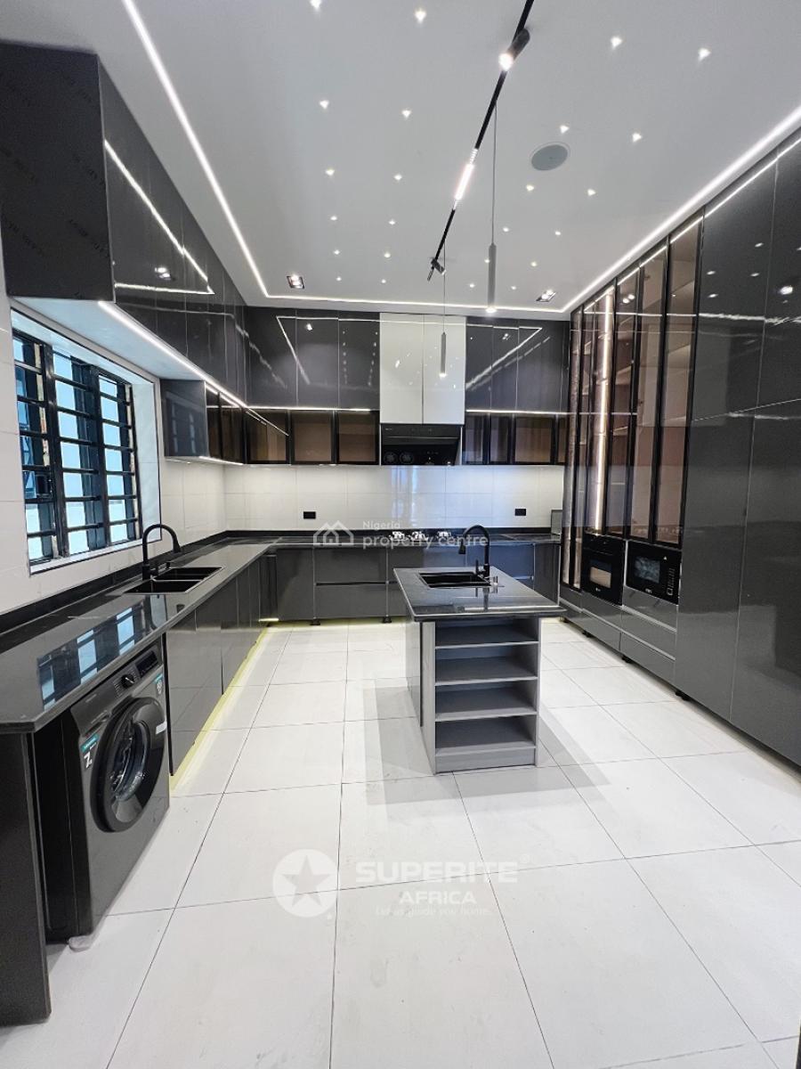 5-bedroom Fully-detached Duplex, Vgc, Lekki, Lagos, Detached Duplex for Sale