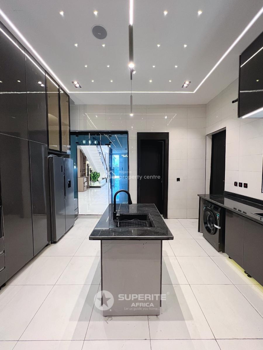 5-bedroom Fully-detached Duplex, Vgc, Lekki, Lagos, Detached Duplex for Sale