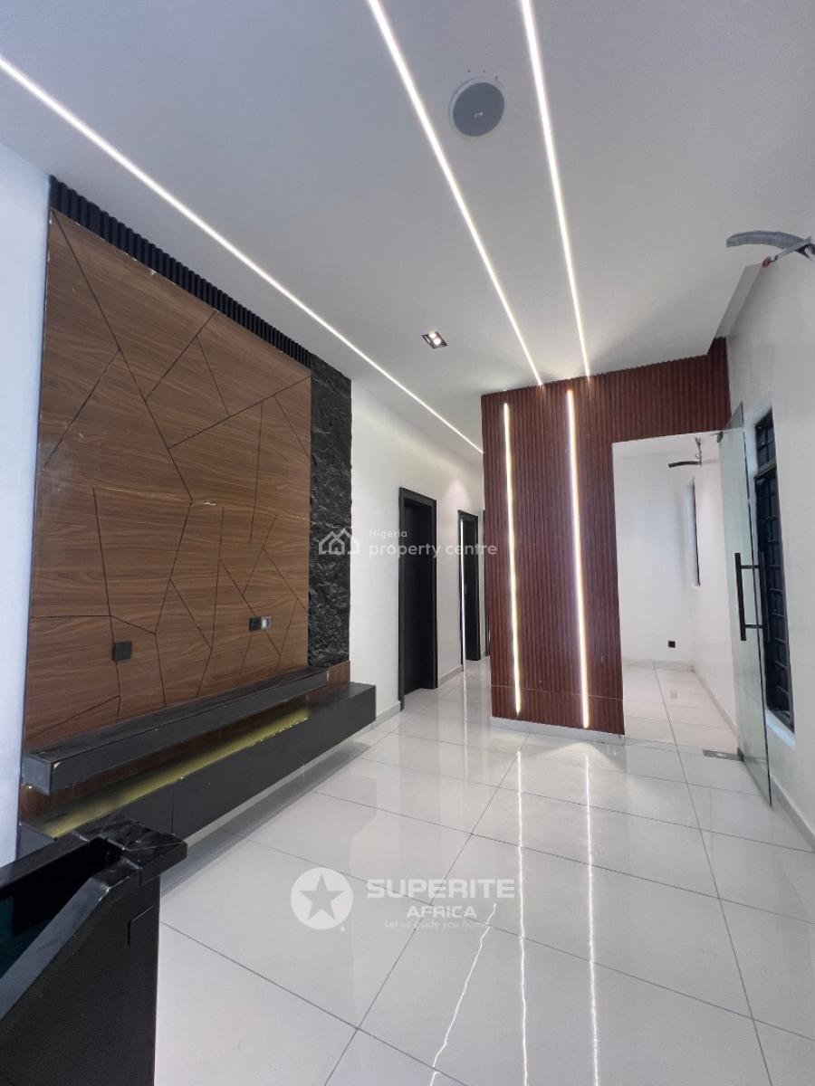 5-bedroom Fully-detached Duplex, Vgc, Lekki, Lagos, Detached Duplex for Sale