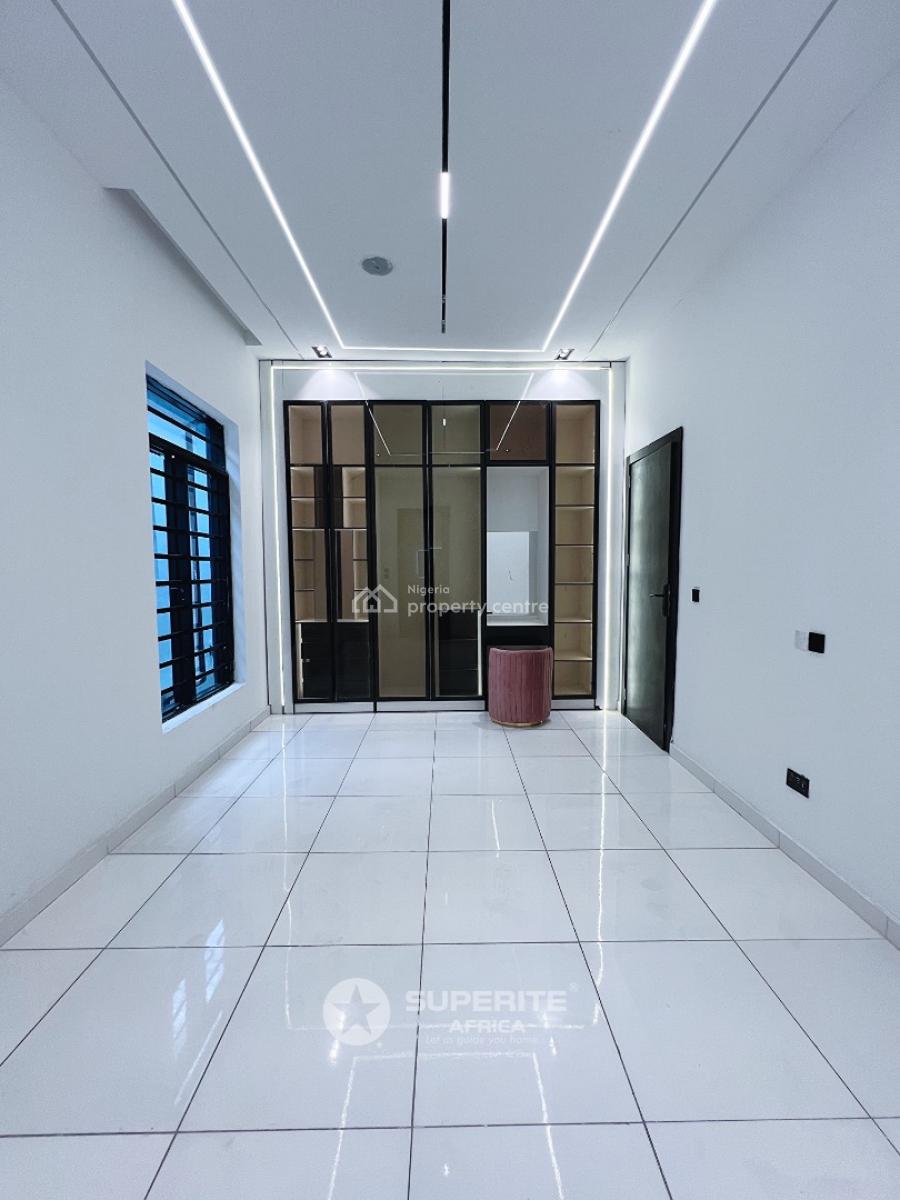 5-bedroom Fully-detached Duplex, Vgc, Lekki, Lagos, Detached Duplex for Sale