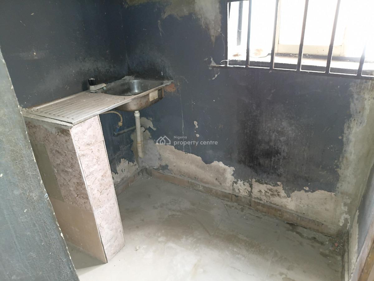 a Very Spacious Mini-flat, Near Martins Bus Stop, Ojodu, Lagos, Mini Flat (room and Parlour) for Rent