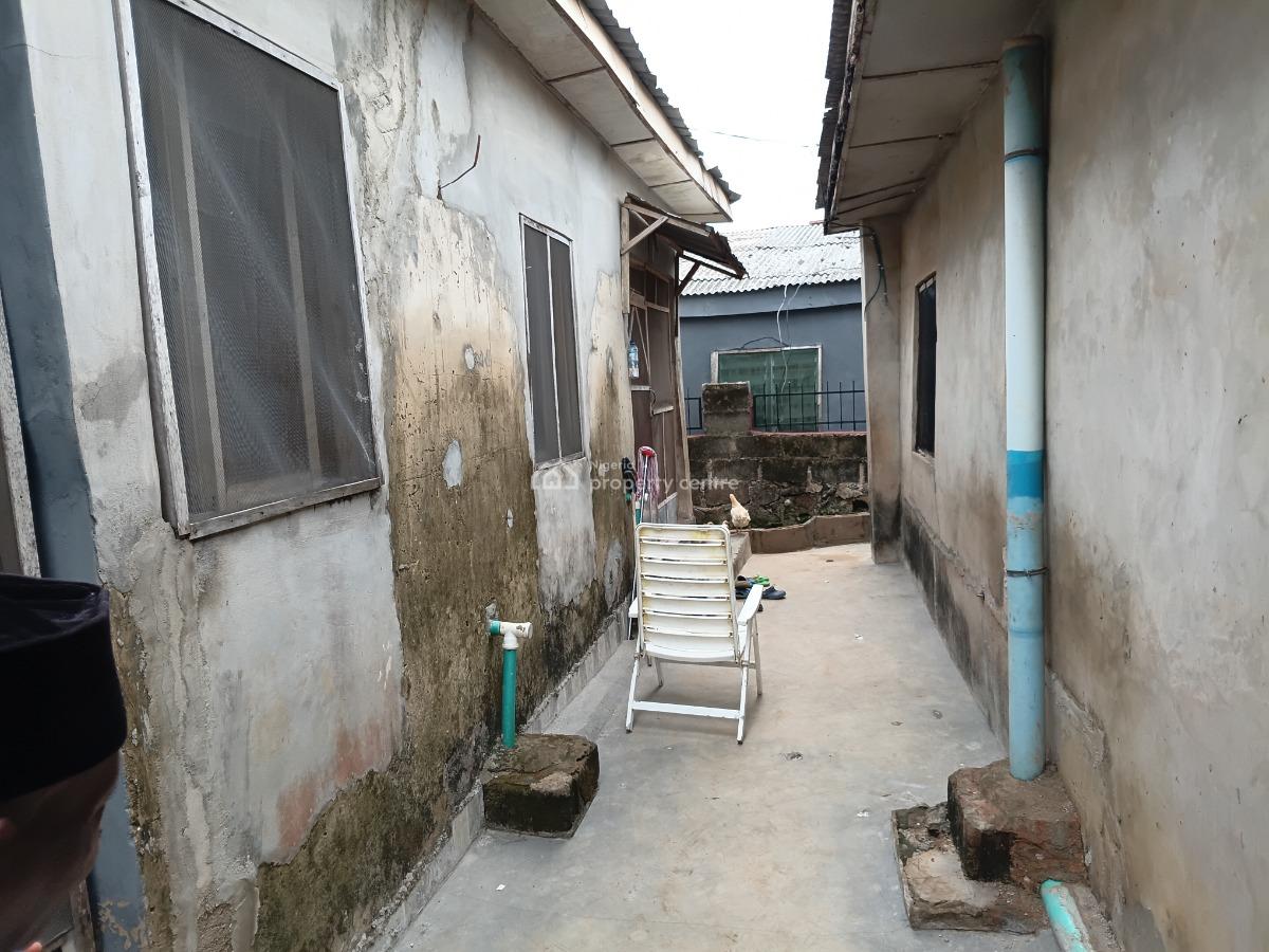 a Very Spacious Mini-flat, Near Martins Bus Stop, Ojodu, Lagos, Mini Flat (room and Parlour) for Rent