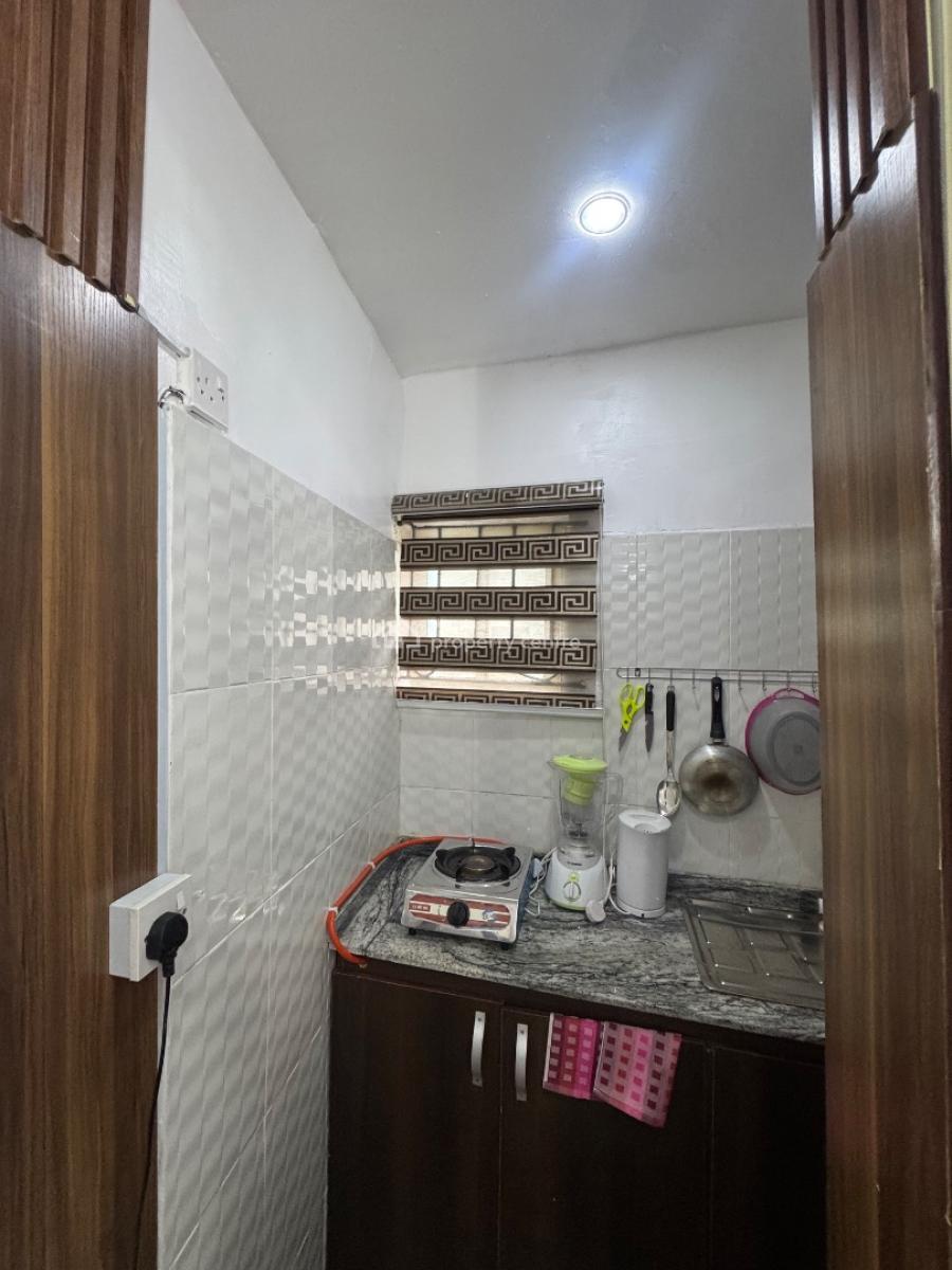 Studio Apartment in Pam Groove, Lisabi Street, Pam Groove, Palmgrove, Shomolu, Lagos, Self Contain (single Rooms) Short Let