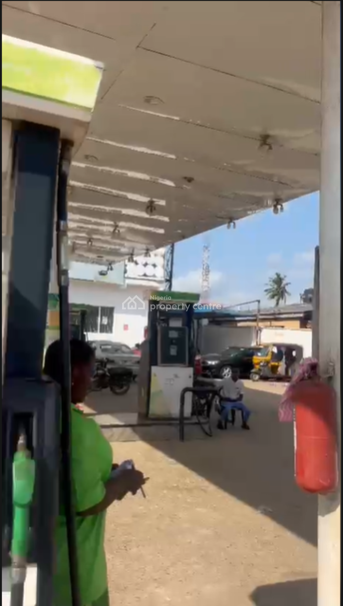 Filling Station Idimu--ejigbo Road Lagos -- 2,100sqm Petrol Station, Idimu-ejigbo Road, Idimu, Lagos, Filling Station for Sale