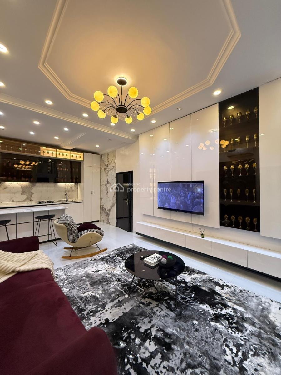 Book This Luxurious 3-bedroom Apartment at Lekki Phase 1, Lekki Phase 1, Lekki, Lagos, Flat / Apartment Short Let