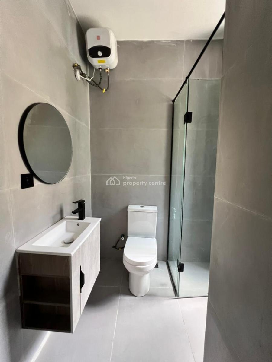 Exclusive 2 Bedroom Apartment with Pool, Gym & Elevator, Lekki Phase 1, Lekki, Lagos, Flat / Apartment for Sale