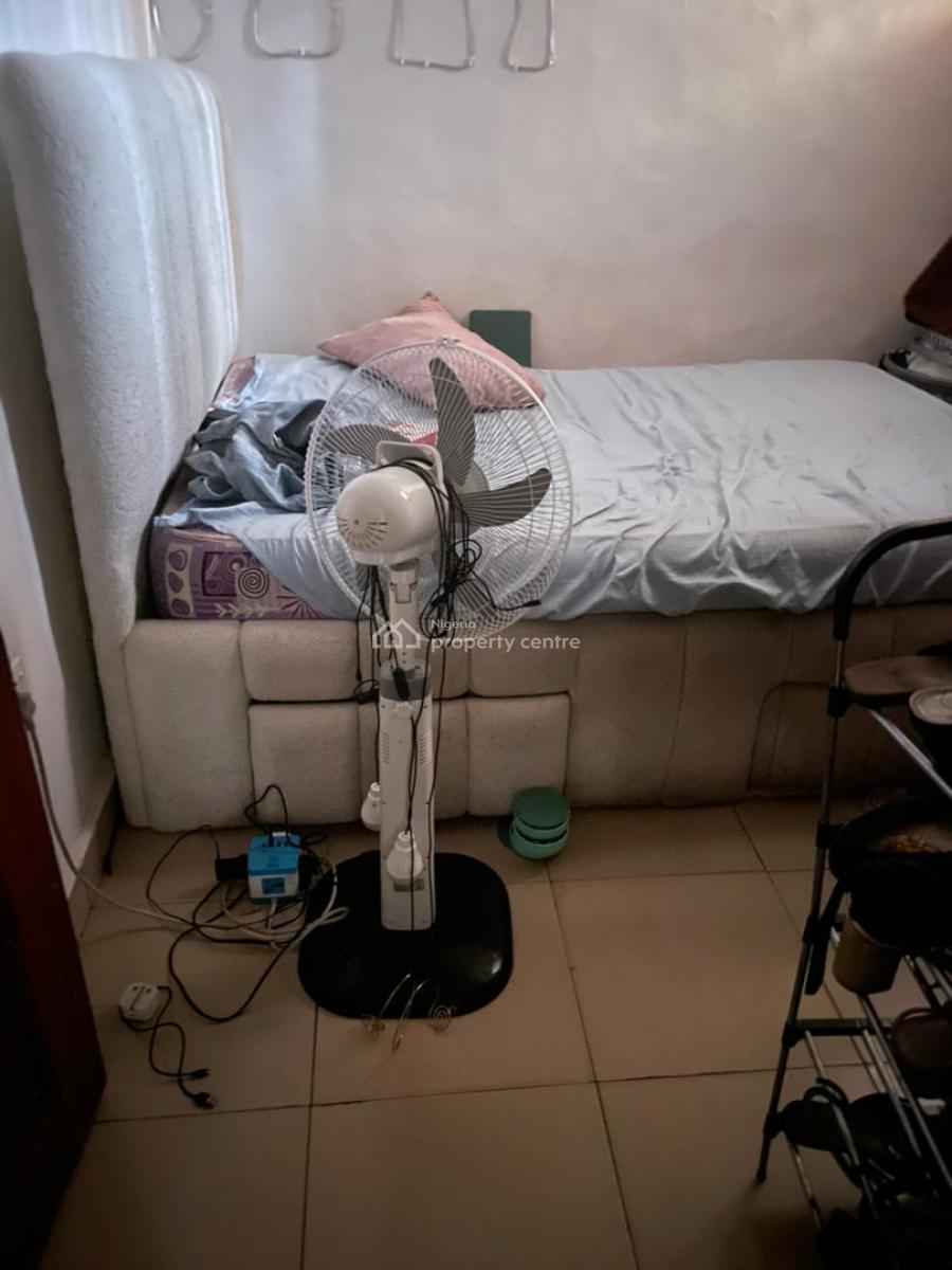 Female Flatmate Needed in a Shared Apartment, Sabo, Yaba, Lagos, Flat / Apartment for Rent