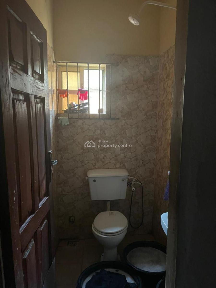 Female Flatmate Needed in a Shared Apartment, Sabo, Yaba, Lagos, Flat / Apartment for Rent