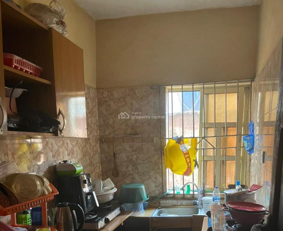 Female Flatmate Needed in a Shared Apartment, Sabo, Yaba, Lagos, Flat / Apartment for Rent