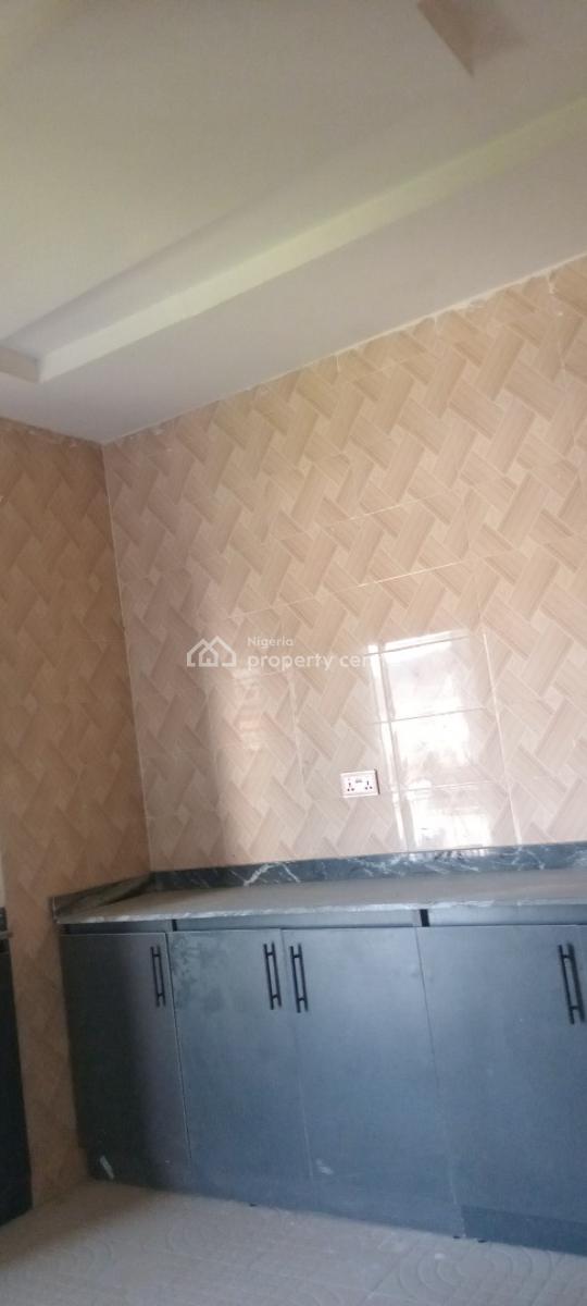 Now Available, Off Mobil Road Ilaje Ajah, Ilaje, Ajah, Lagos, Flat / Apartment for Rent