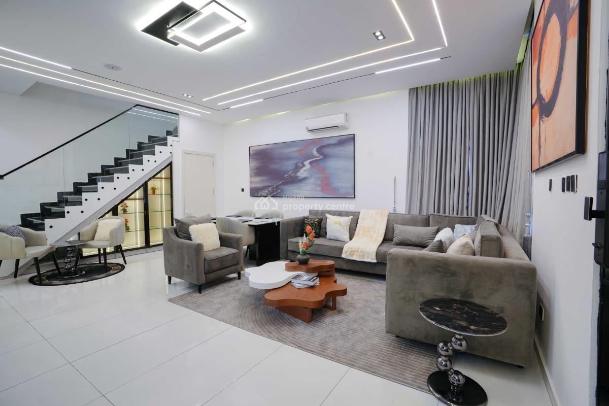 3 Bedroom Upscale Home, Orchid Road, Lekki, Lagos, Terraced Duplex Short Let
