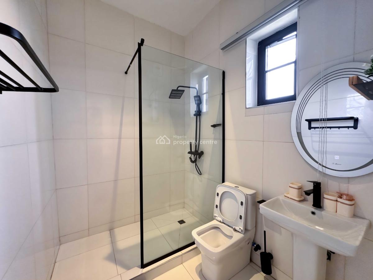 3 Bedroom Upscale Home, Orchid Road, Lekki, Lagos, Terraced Duplex Short Let