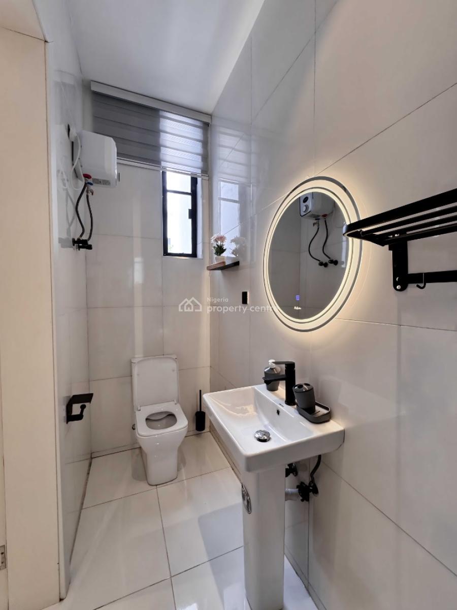 3 Bedroom Upscale Home, Orchid Road, Lekki, Lagos, Terraced Duplex Short Let