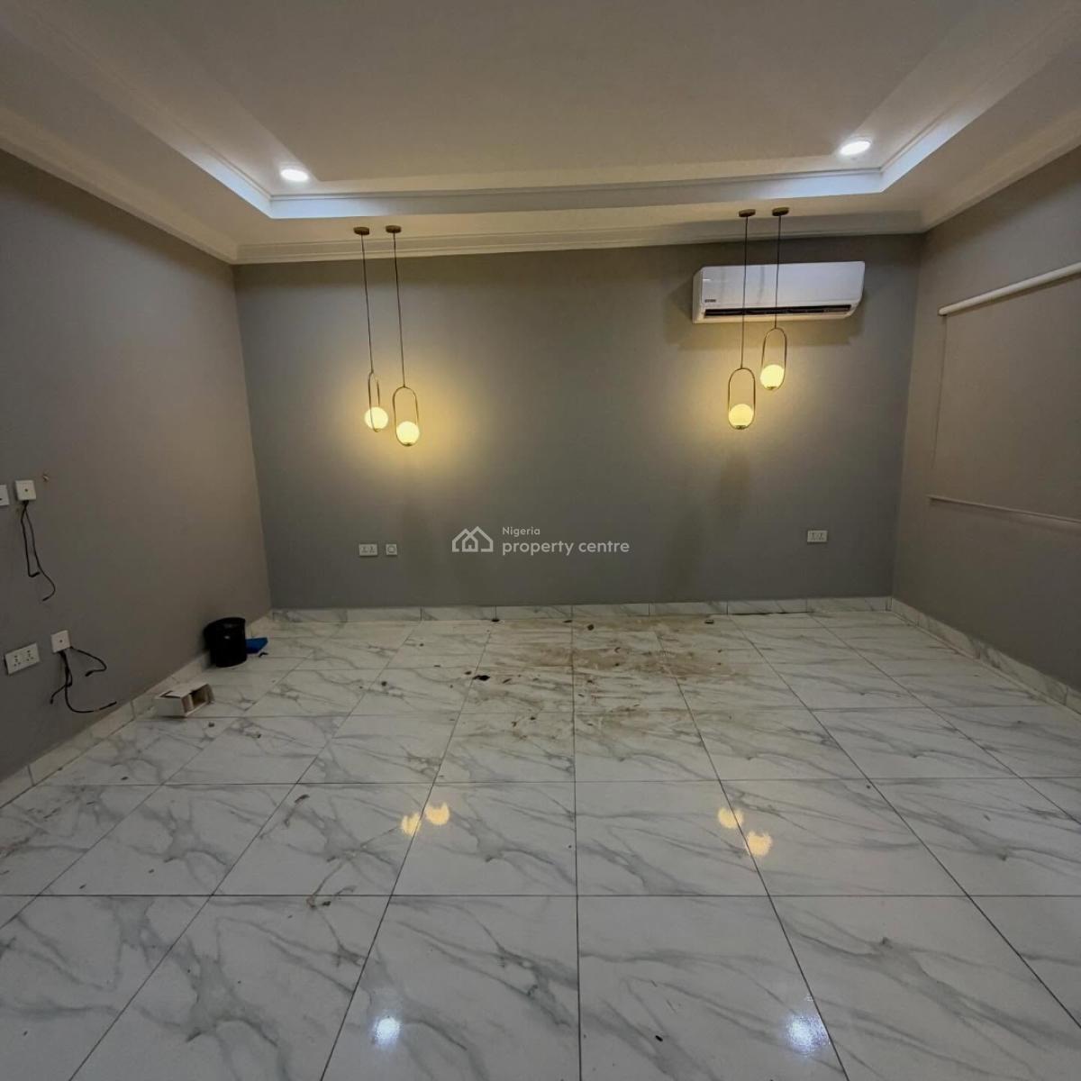 Luxury 4 Bedroom Terrace Duplex with Bq, Guzape District, Abuja, Terraced Duplex for Sale