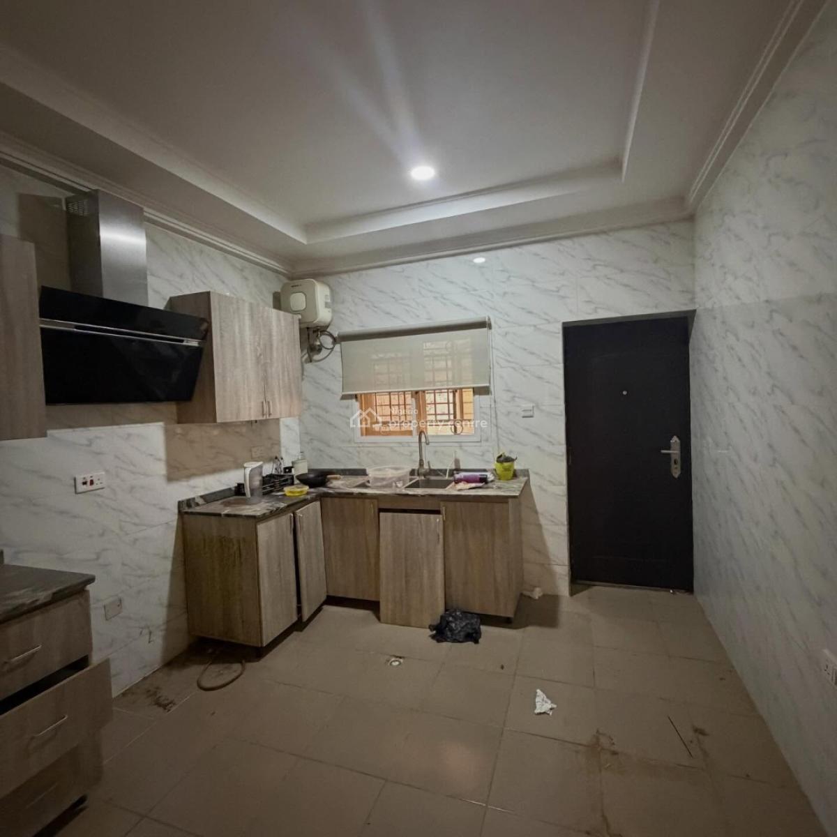 Luxury 4 Bedroom Terrace Duplex with Bq, Guzape District, Abuja, Terraced Duplex for Sale