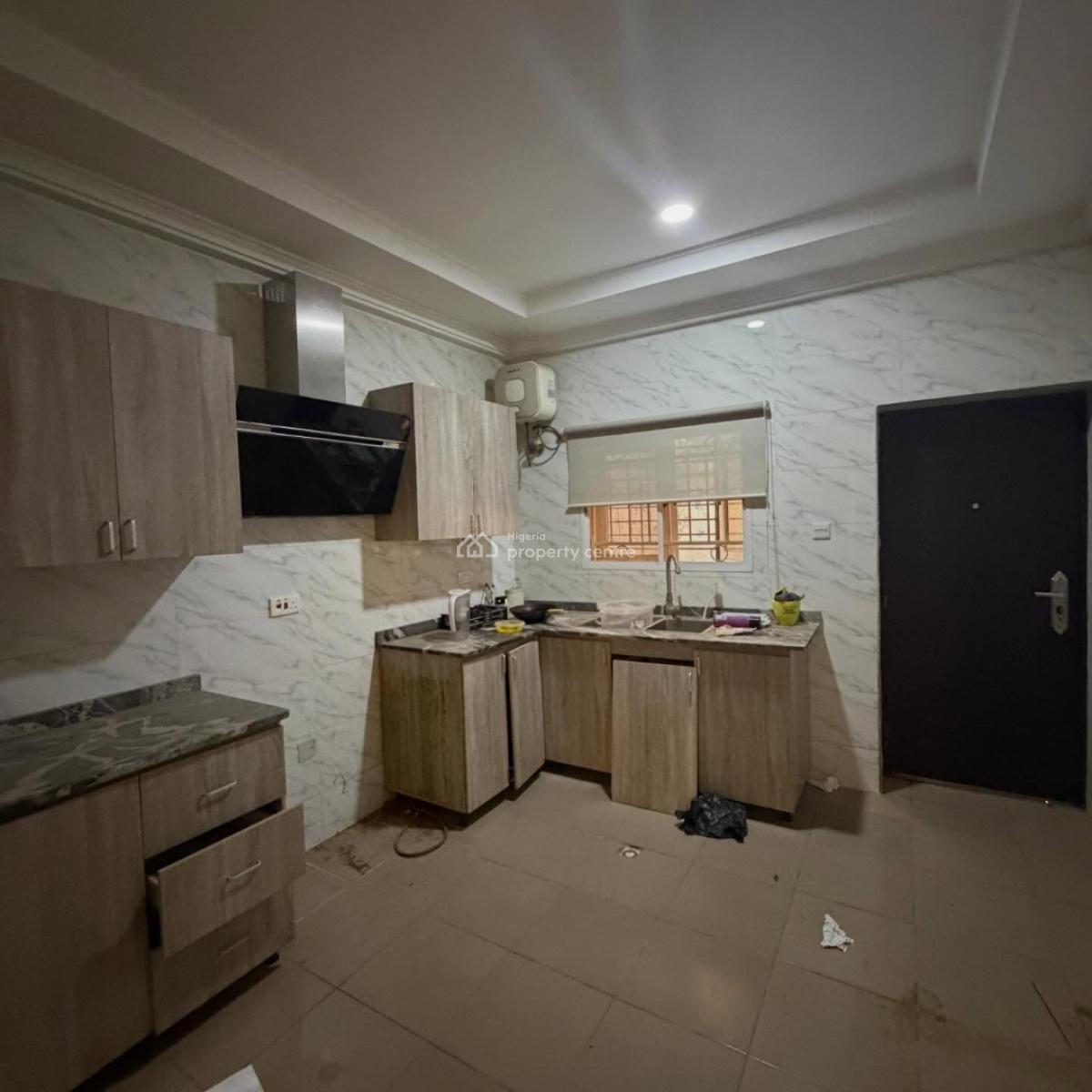 Luxury 4 Bedroom Terrace Duplex with Bq, Guzape District, Abuja, Terraced Duplex for Sale