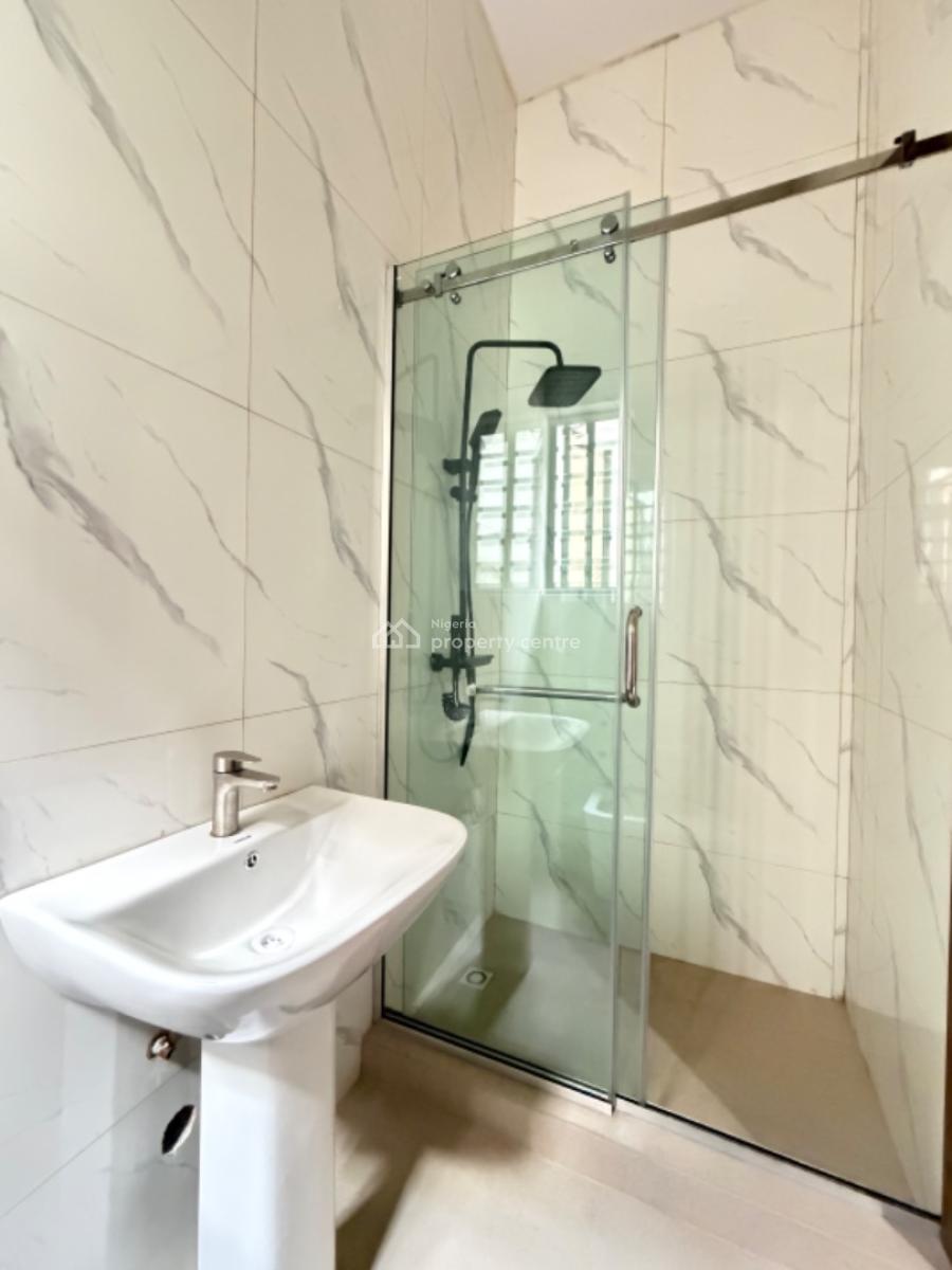 Spaciously Built  5 Bedrooms Fully Detached Duplex, Omole Phase 1, Ikeja, Lagos, Detached Duplex for Sale