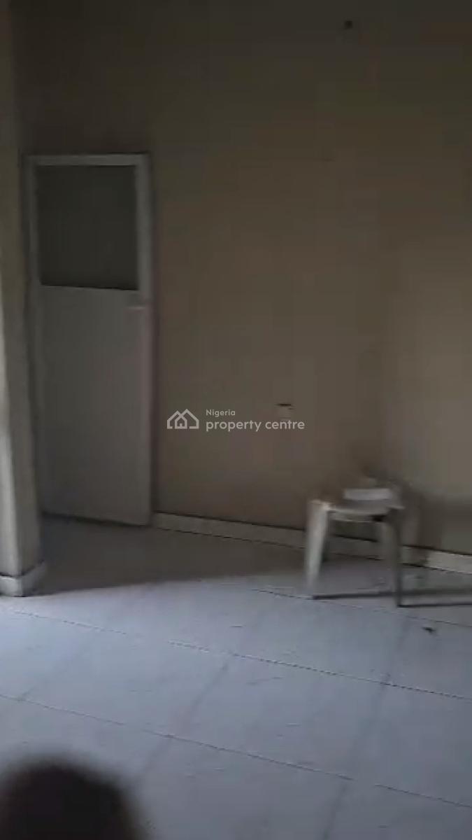 Lovely 2 Bedroom Apartment (ensuite), Off Capitol Road, Mangoro, Ikeja, Lagos, Flat / Apartment for Rent