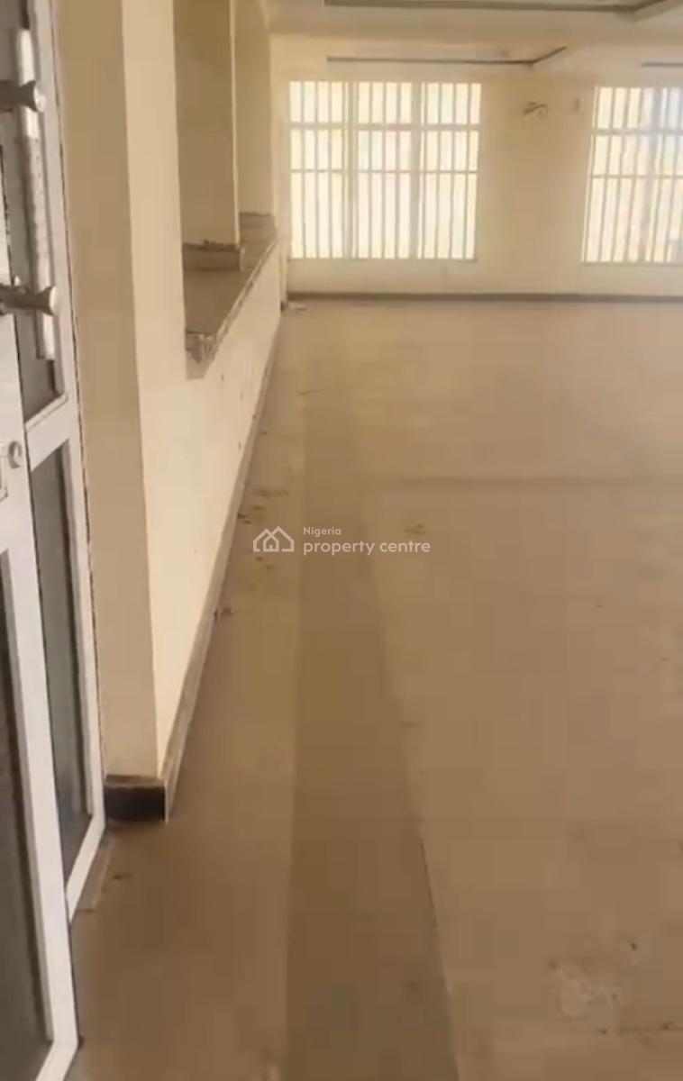 Multi-purpose Space, Gwarimpa 4th Ave, Gwarinpa, Abuja, Restaurant / Bar for Rent