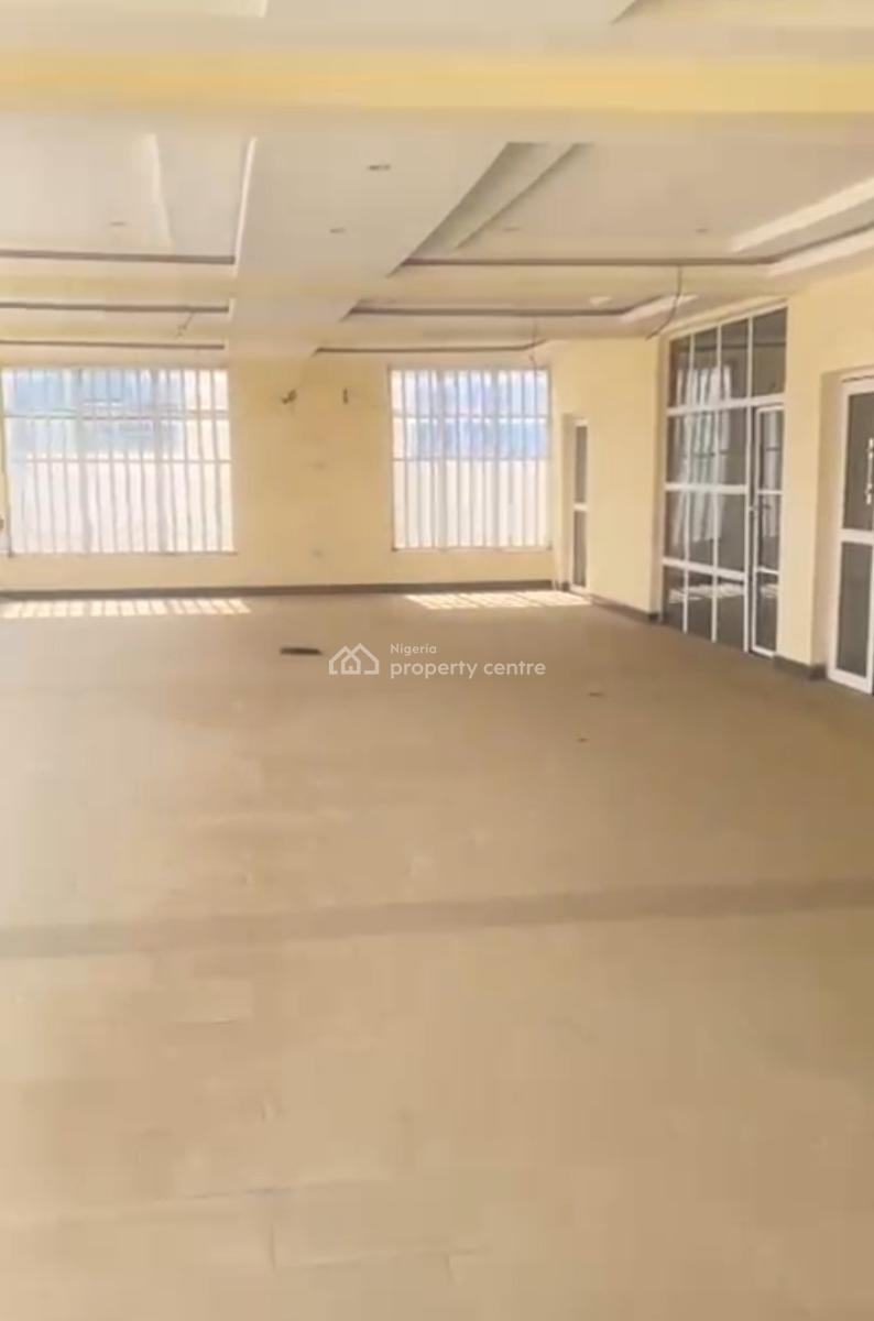 Multi-purpose Space, Gwarimpa 4th Ave, Gwarinpa, Abuja, Restaurant / Bar for Rent