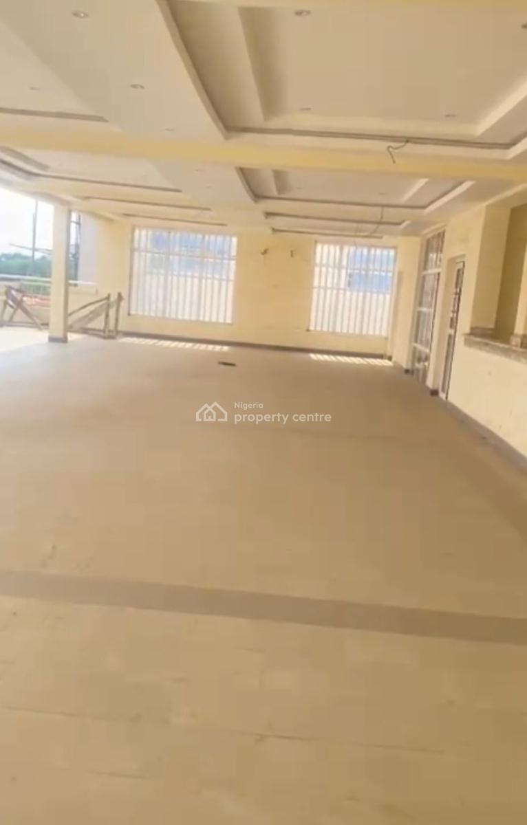 Multi-purpose Space, Gwarimpa 4th Ave, Gwarinpa, Abuja, Restaurant / Bar for Rent