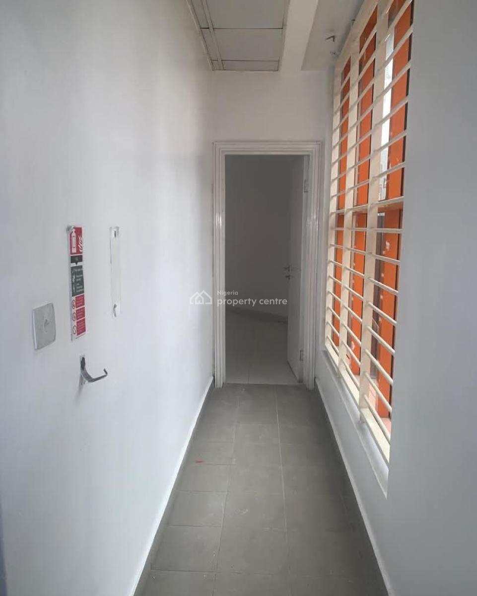 Prime Office Space in a Good Location, Lekki Phase 1, Lekki, Lagos, Office Space Short Let