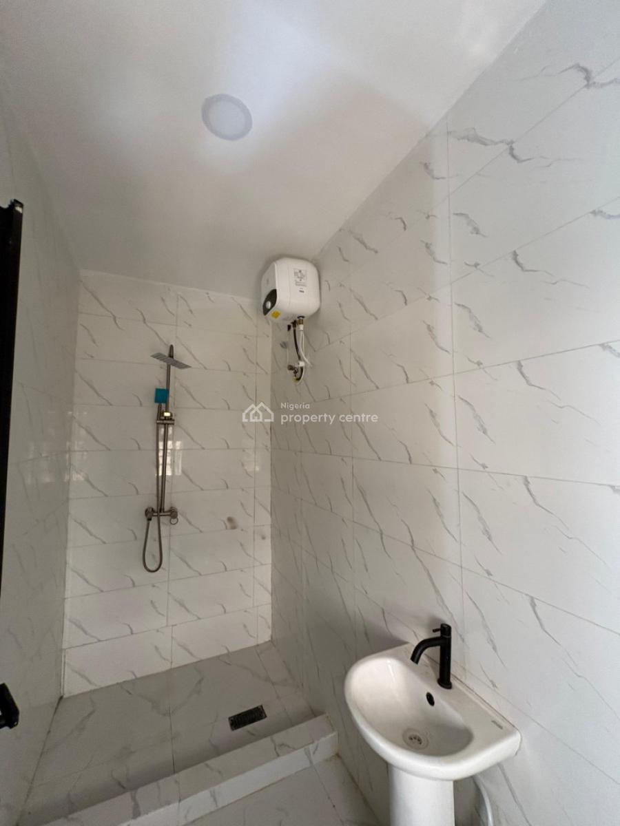 3 Bedroom Terrace Duplex, Lekki Ajah, Lekki, Lagos, Flat / Apartment for Sale