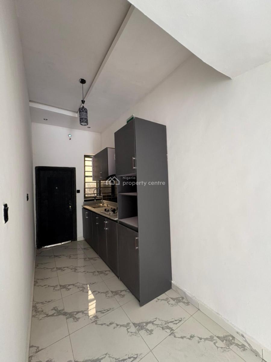 3 Bedroom Terrace Duplex, Lekki Ajah, Lekki, Lagos, Flat / Apartment for Sale