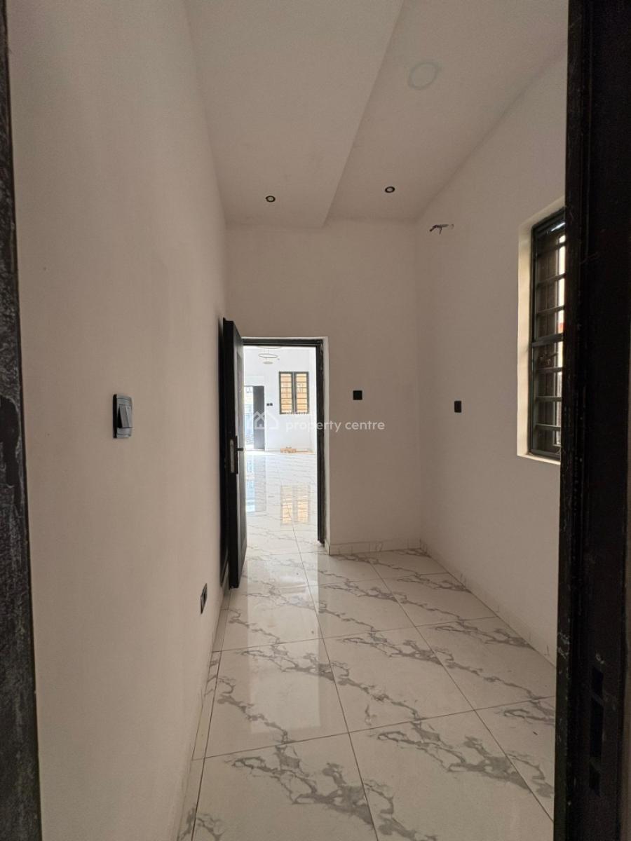 3 Bedroom Terrace Duplex, Lekki Ajah, Lekki, Lagos, Flat / Apartment for Sale