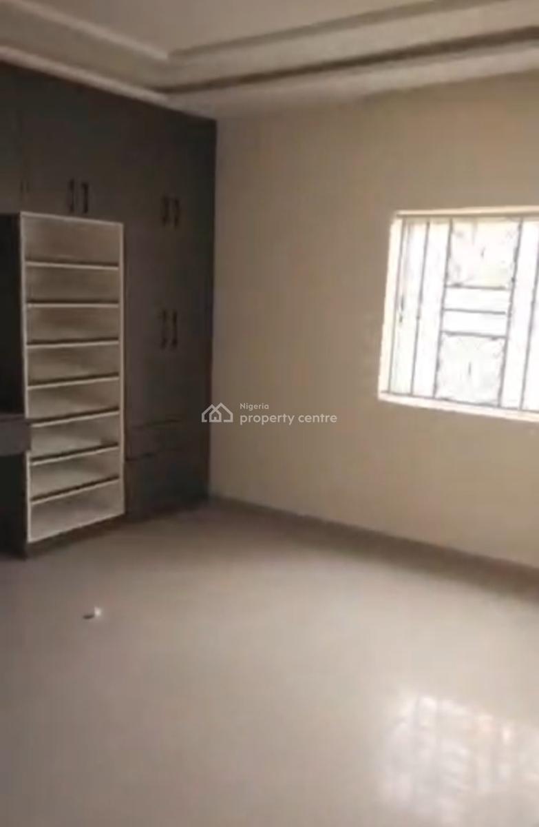 3bedroom Duplex, Mabushi in an Estate, Mabushi, Abuja, Semi-detached Duplex for Sale