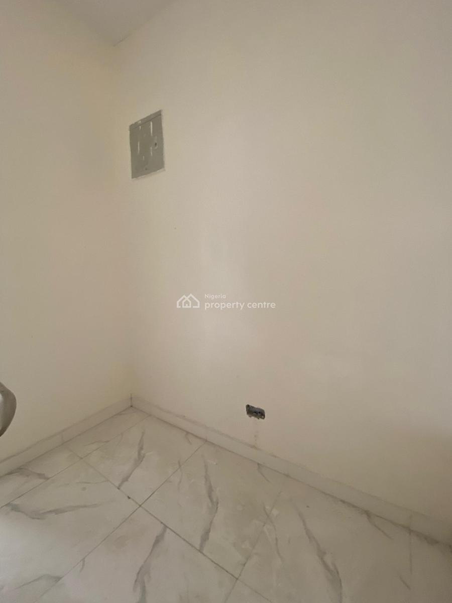 Discover a 3 Bedroom Terrace Duplex, Ikota, Ikota, Lekki, Lagos, Terraced Duplex for Sale