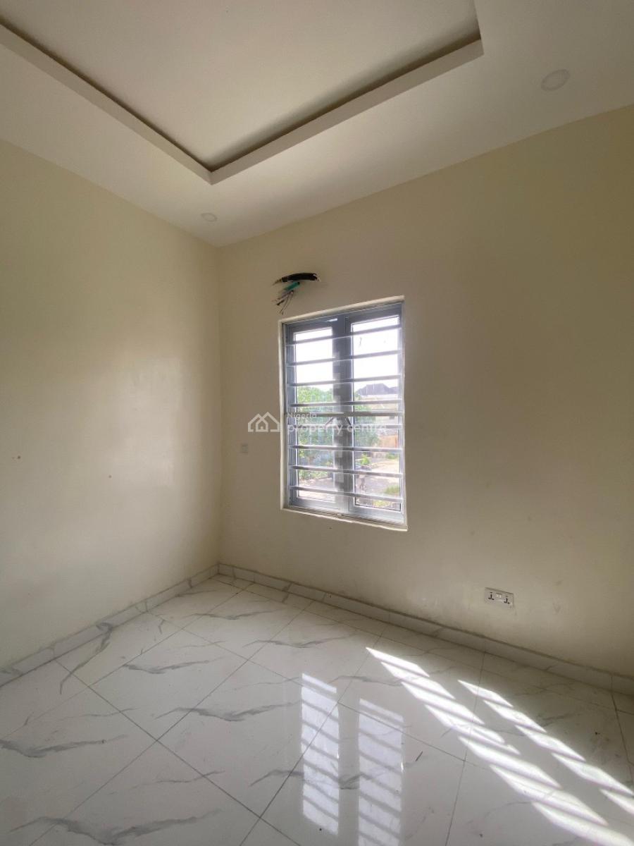 Discover a 3 Bedroom Terrace Duplex, Ikota, Ikota, Lekki, Lagos, Terraced Duplex for Sale