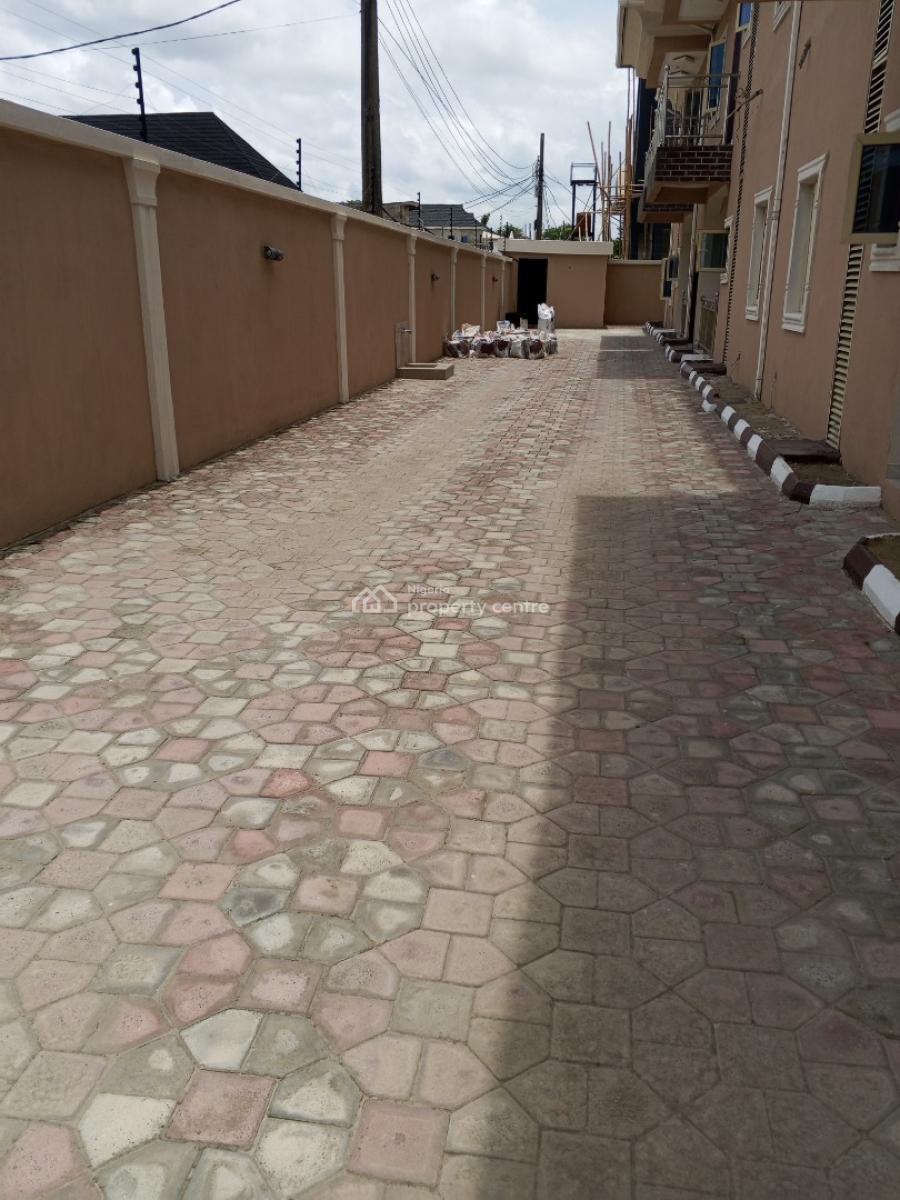 Well Maintained 2 Bedroom Apartment, Majek Area, Sangotedo, Ajah, Lagos, Flat / Apartment for Rent