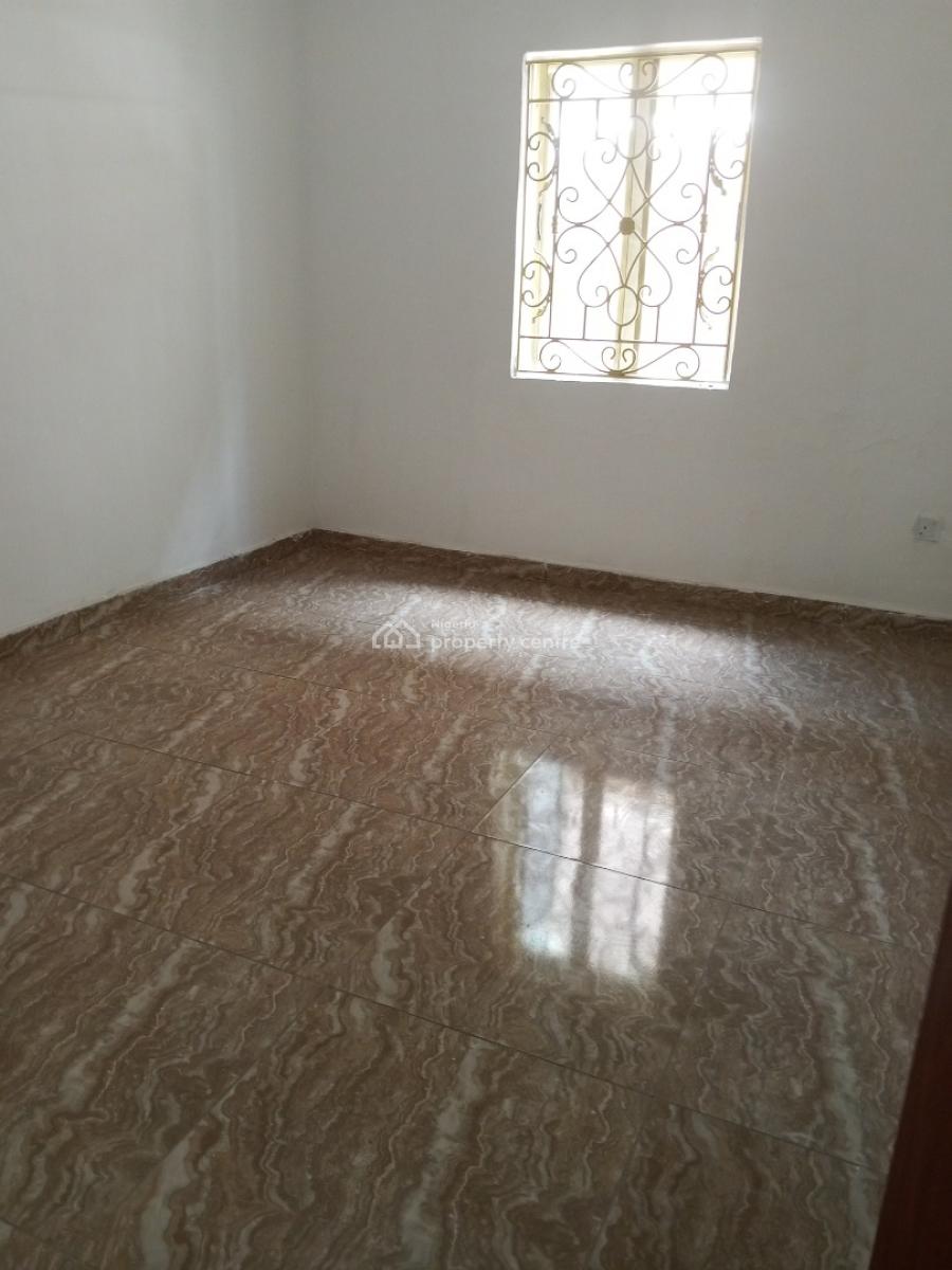 Well Maintained 2 Bedroom Apartment, Majek Area, Sangotedo, Ajah, Lagos, Flat / Apartment for Rent