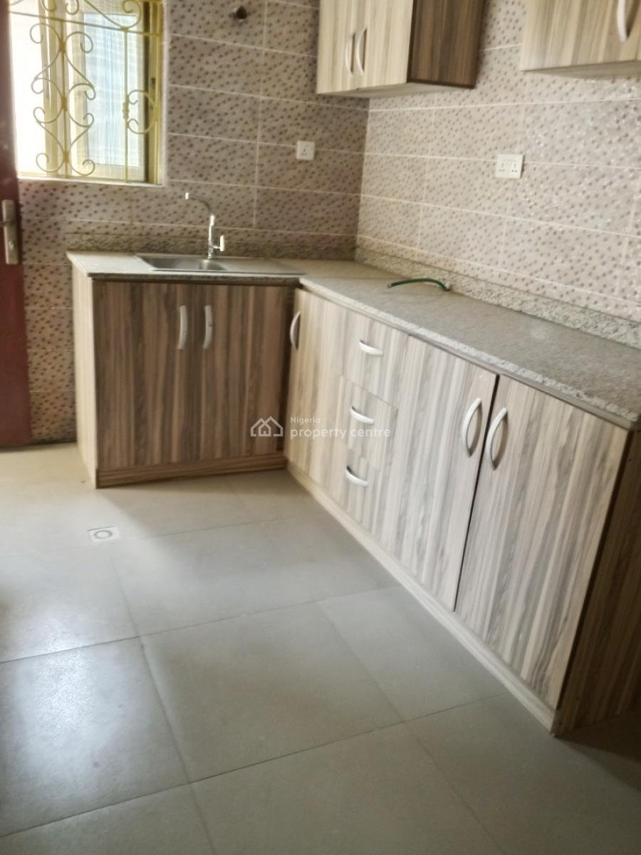 Well Maintained 2 Bedroom Apartment, Majek Area, Sangotedo, Ajah, Lagos, Flat / Apartment for Rent